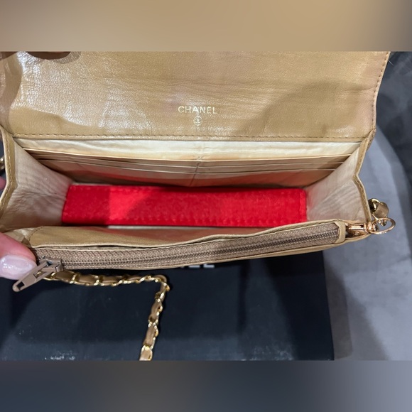 Sold-Chanel 24k gold HW caviar timeless CC clutch - Picture 9 of 17